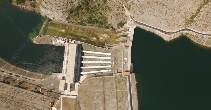 KESH i rikthehet shitjes se energjise: Arrin te siguroje 250 mije euro ne treg te lire